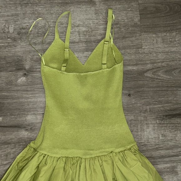 Moon River Nara Contrast Midi Dress - Picture 13 of 15